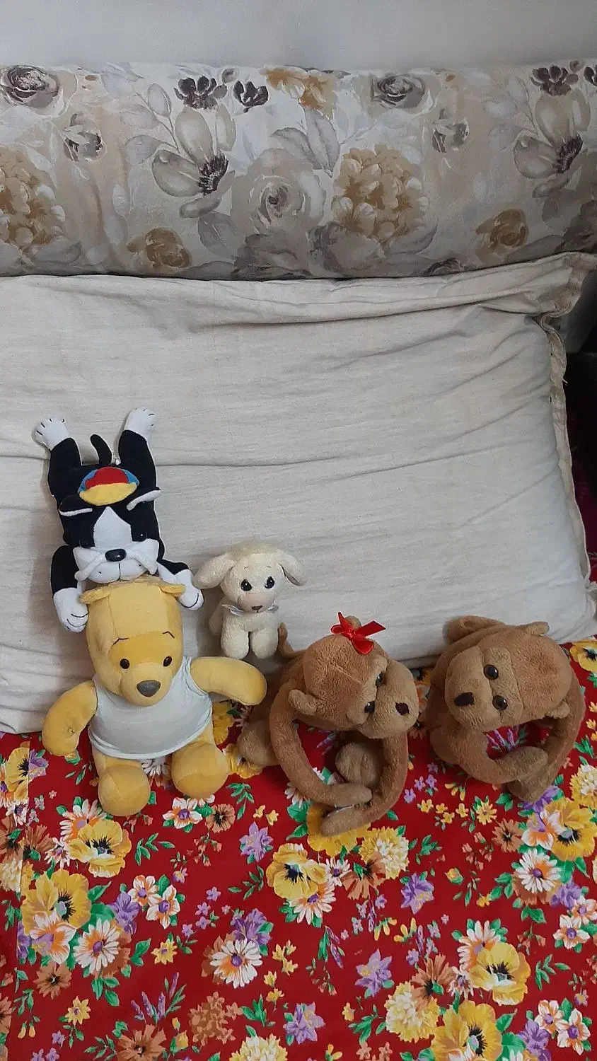 تعدادی عروسک خارجی قدیمی|اسباب‌بازی بچه|تهران, مقدم|دیوار