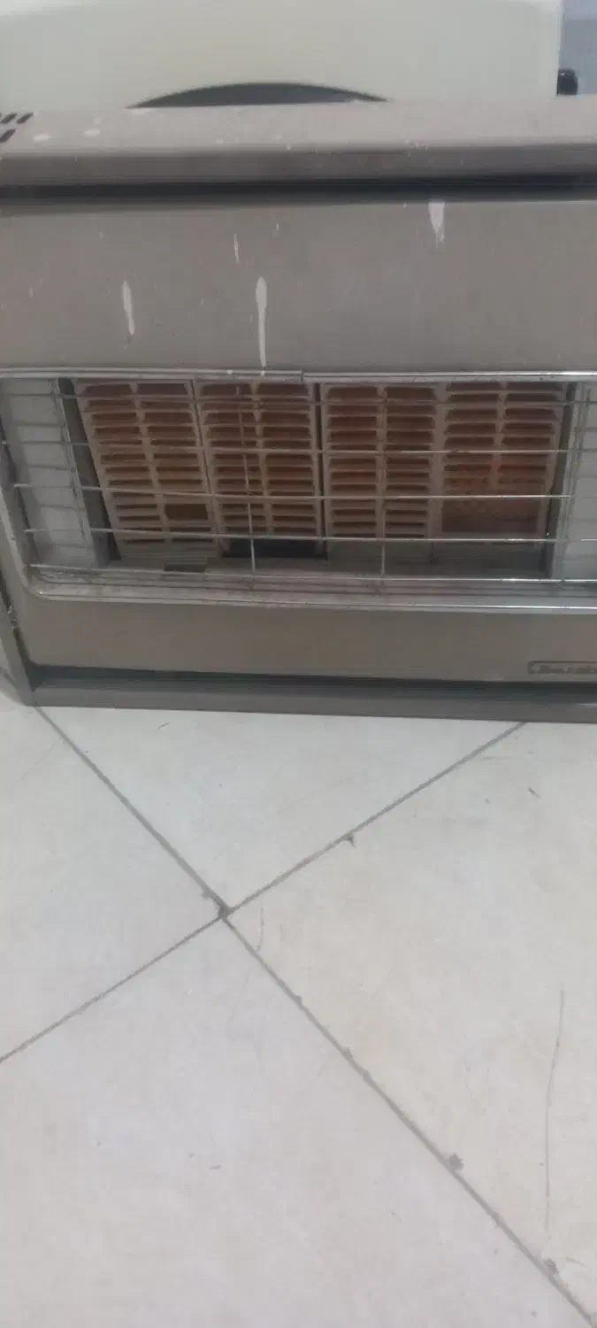 چند عدد بخاری|بخاری، هیتر، شومینه|صدرا-فارس, فاز ۱|دیوار