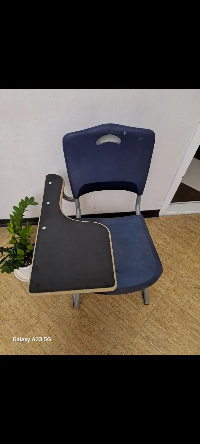 فروش صندلی امتحانی دسته دار|صندلی و نیمکت|کرمان, |دیوار