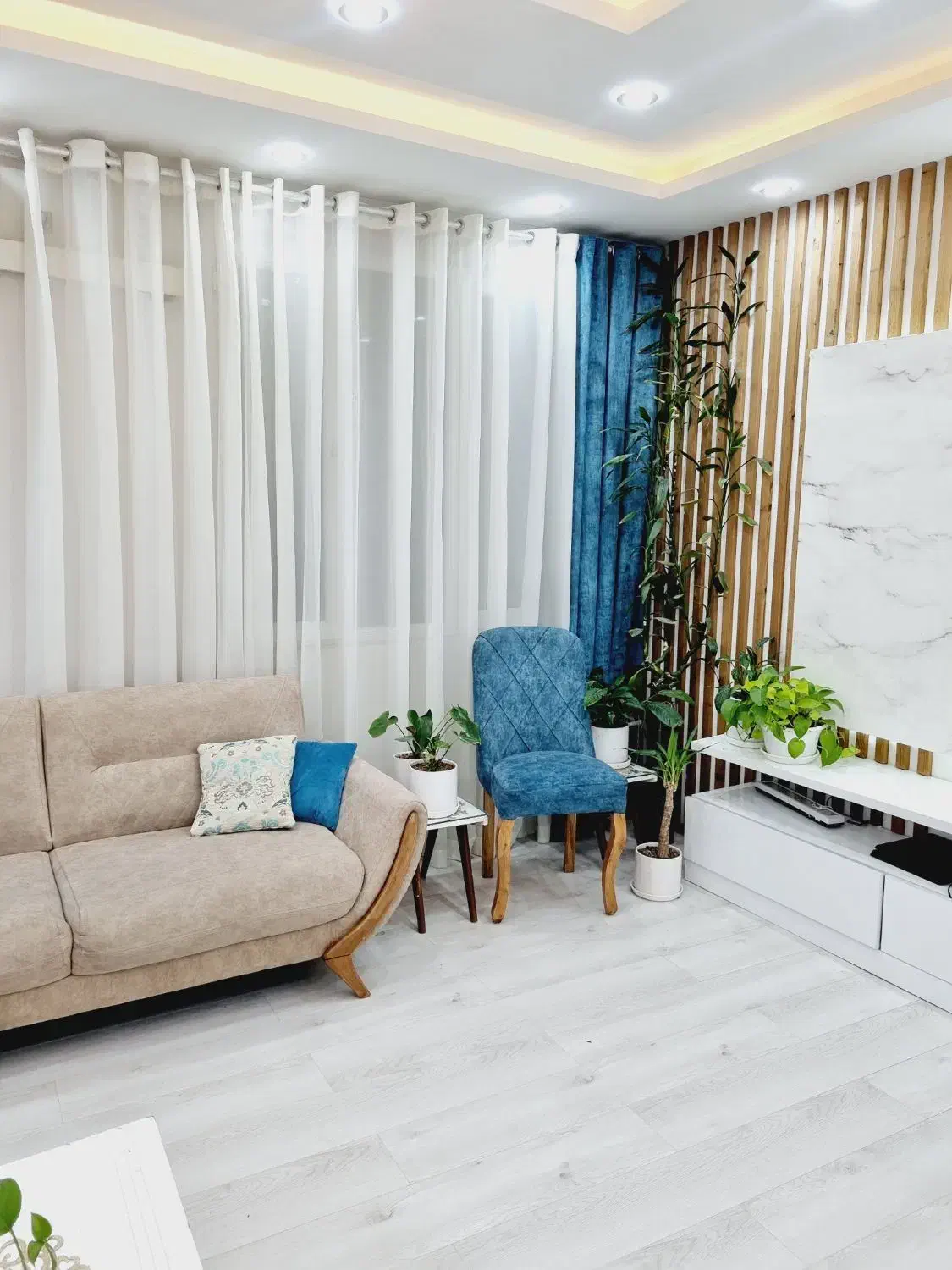 پرده شیک با مخمل کالیفرنیا و حریر پر چین|پرده، رانر، رومیزی|بندر ماهشهر, |دیوار