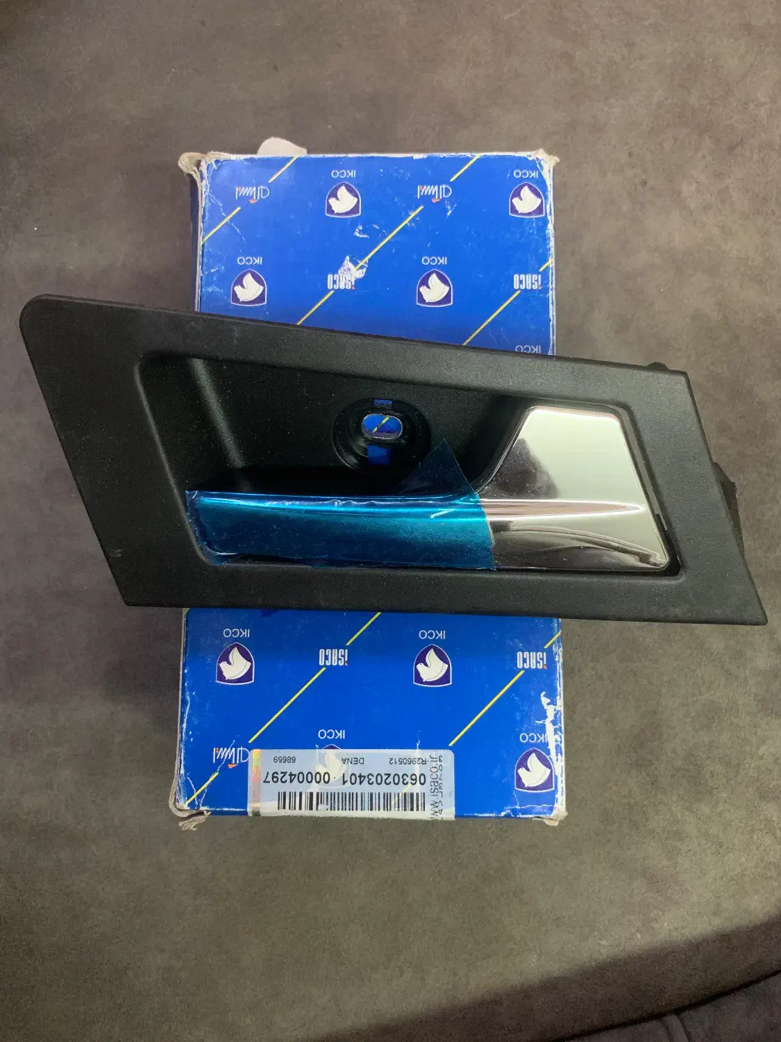 دستگیره دنا درب جلوسمتراست|قطعات یدکی و لوازم جانبی|یزد, |دیوار