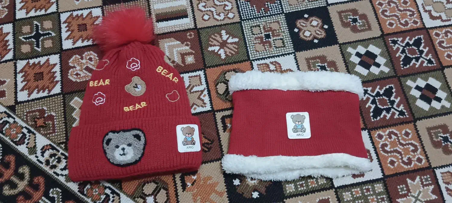 کلاه وشال|لباس|بانه, |دیوار