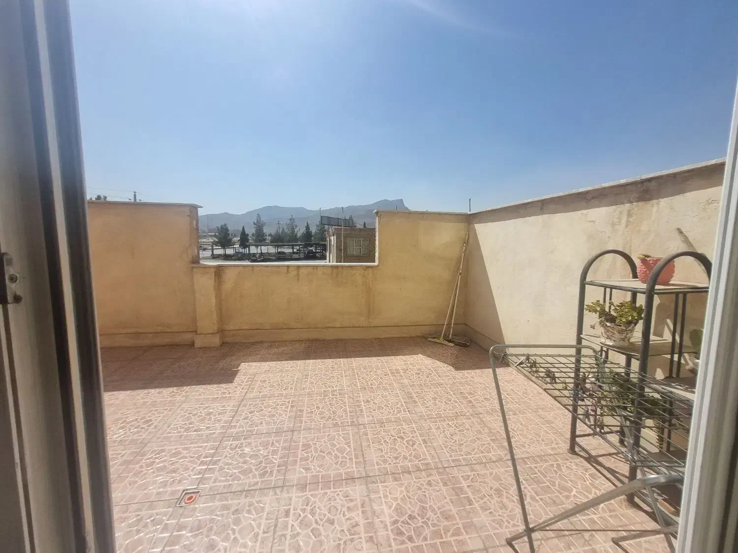 سی۷ بر بلوار حیاط دار|فروش آپارتمان|فولادشهر, C7|دیوار