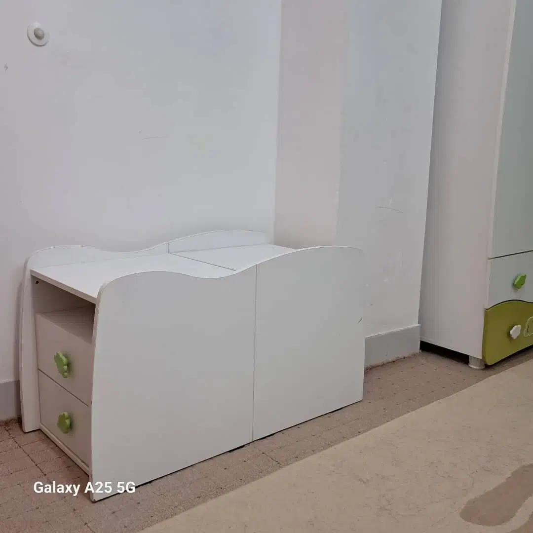 ویترین و کمد کودک|تخت و سرویس خواب|جهرم, |دیوار