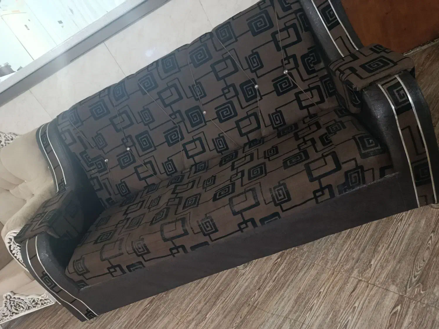 مبل|مبلمان خانگی و میز عسلی|زبرخان, |دیوار