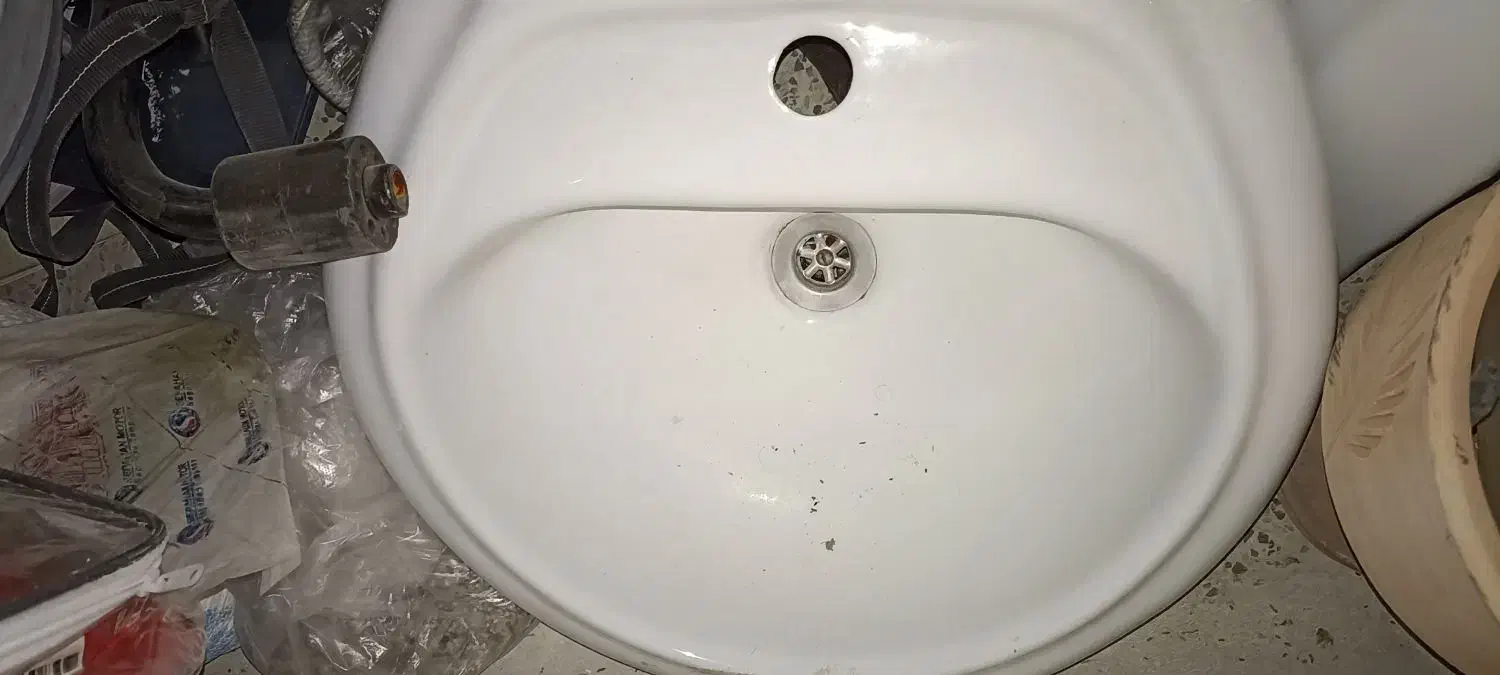 روشویی با پایه|لوازم سرویس بهداشتی|فولادشهر, C8|دیوار