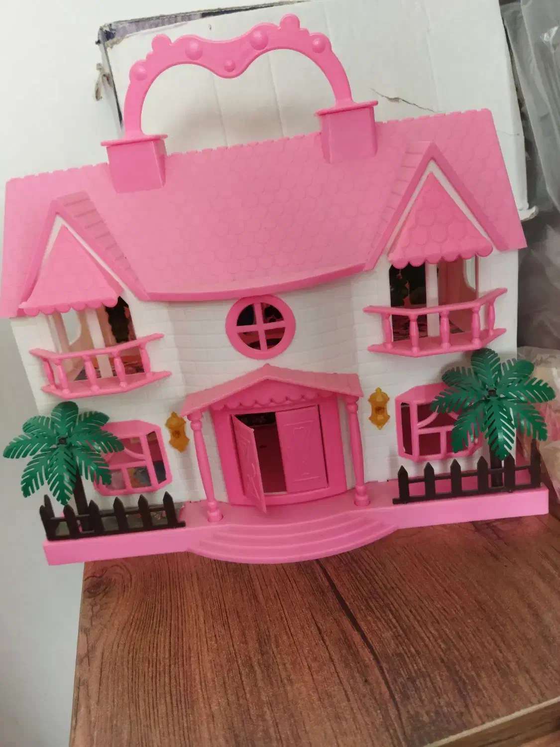 خانه چین وعروسک|اسباب‌بازی بچه|تاکستان, |دیوار