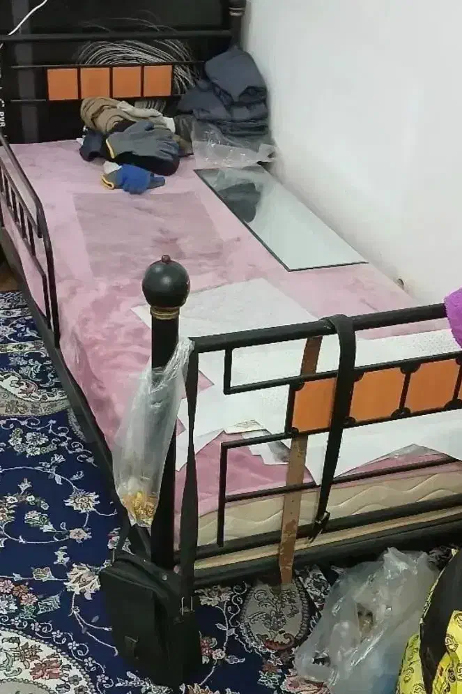 تخت خواب یک نفره|تخت و سرویس خواب|بندرعباس, |دیوار