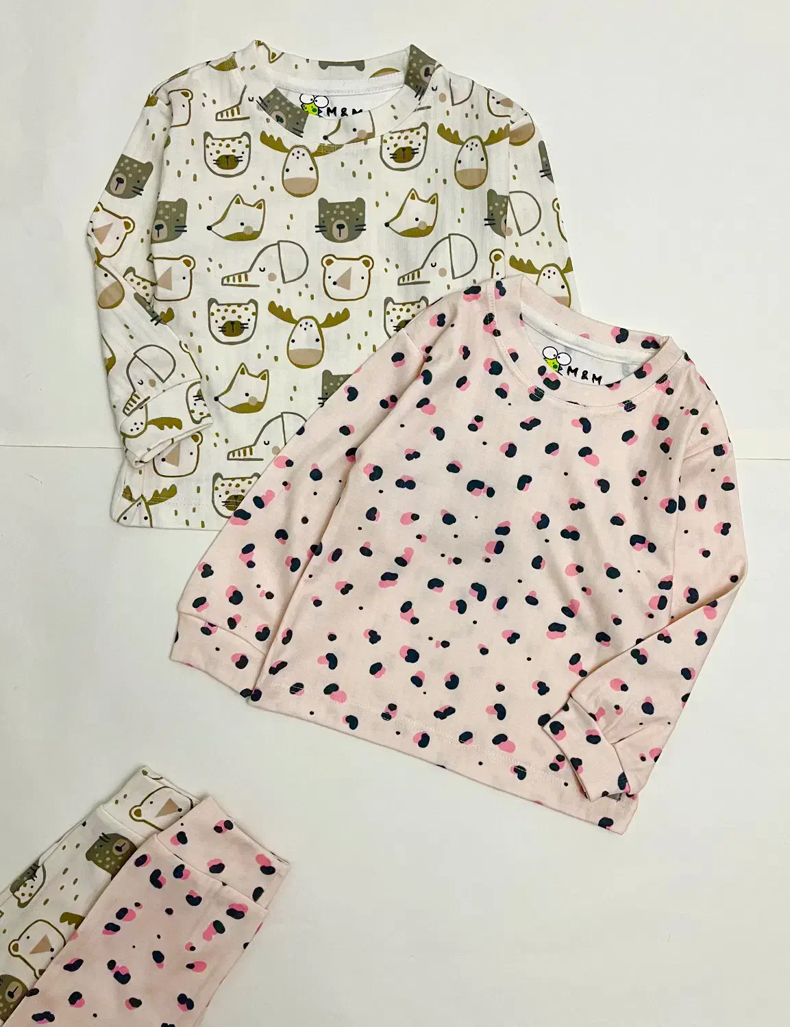 انواع لباس بچگانه باکیفیت|کفش و لباس بچه|بومهن, |دیوار