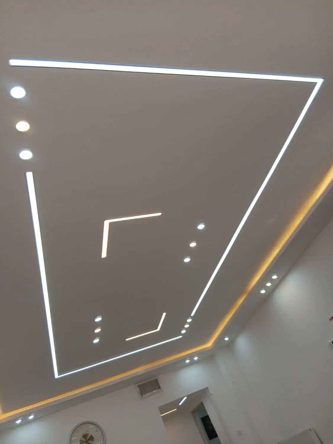 برق ساختمان . لاین نوری .طراحی دکوراسیون داخلی|خدمات پیشه و مهارت|ساوه, |دیوار