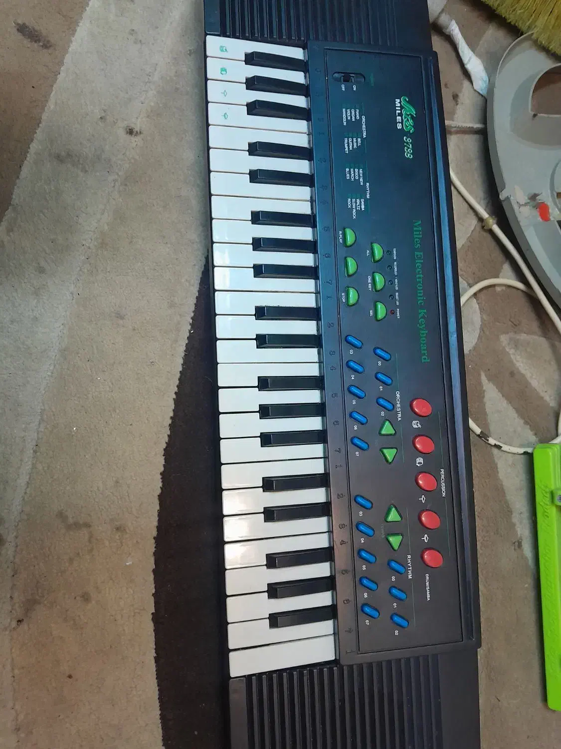 اورگ میلس|پیانو، کیبورد، آکاردئون|رشت, جهاد|دیوار