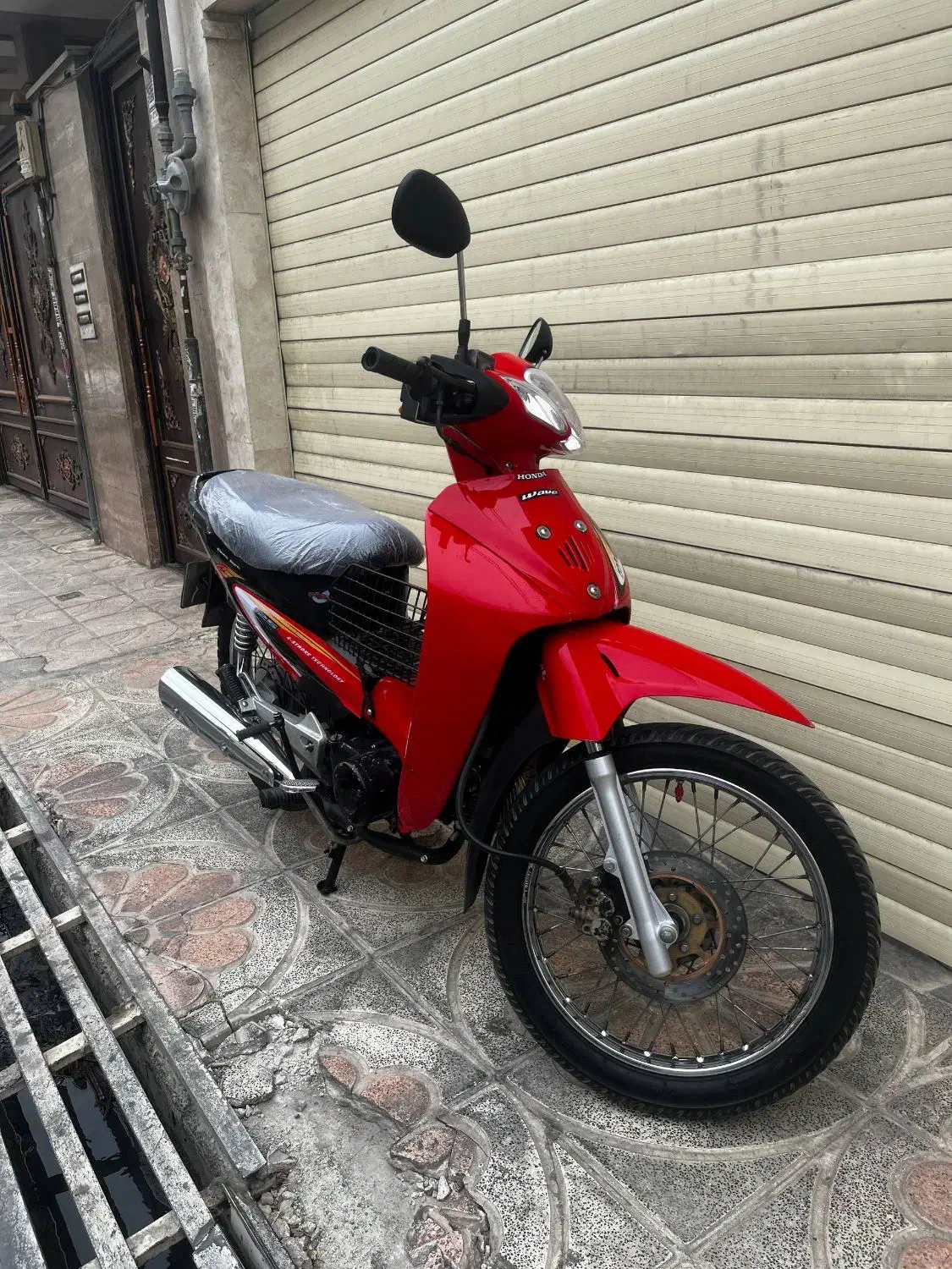 ویو رادیسون89|موتورسیکلت|تهران, منیریه|دیوار