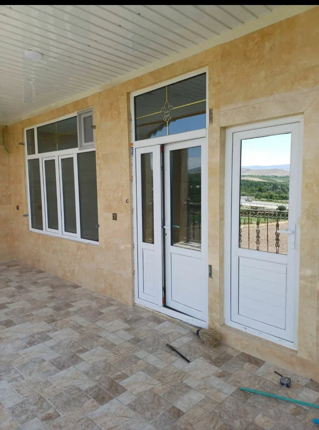 سازنده درب و پنجره upvc دوجداره، یو پی وی سی، نصب|خدمات پیشه و مهارت|بوشهر, |دیوار