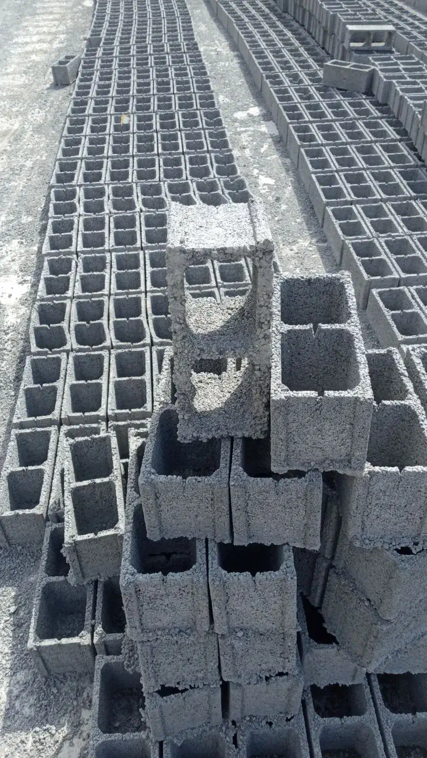 به یک یا دوکارگر ماهر برای بلوک زنی کلاف نیازمندیم|استخدام معماری، عمران و ساختمانی|پل سفید, |دیوار