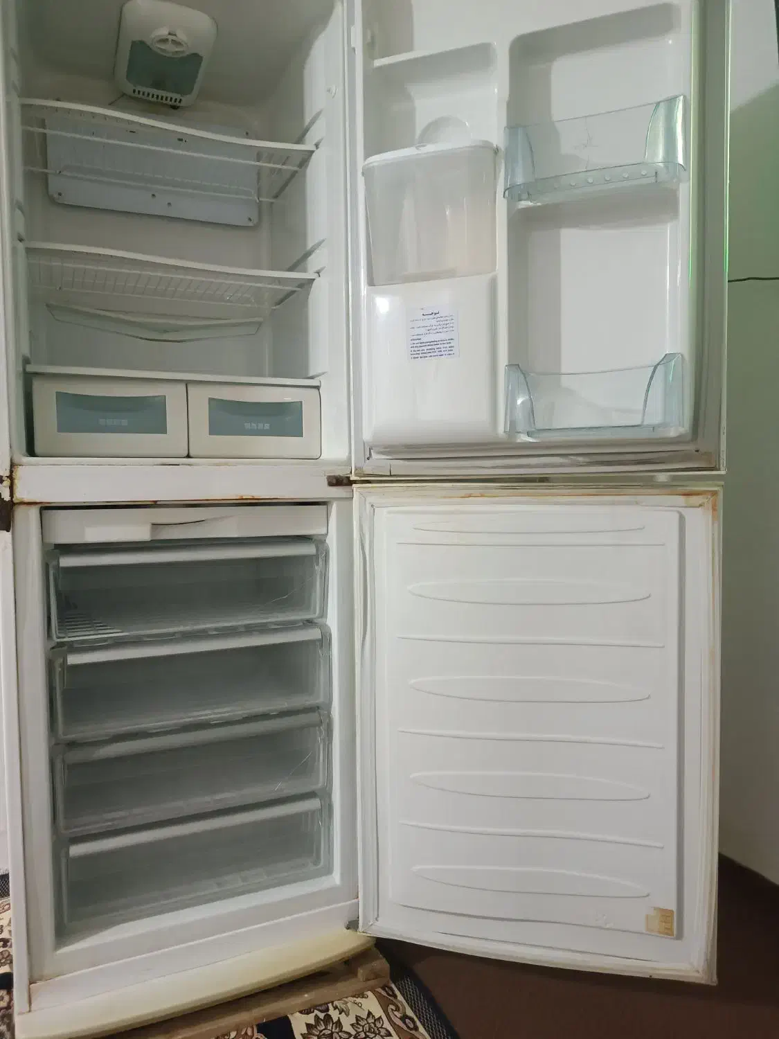 یخجال|یخچال و فریزر|تیکمه داش, |دیوار