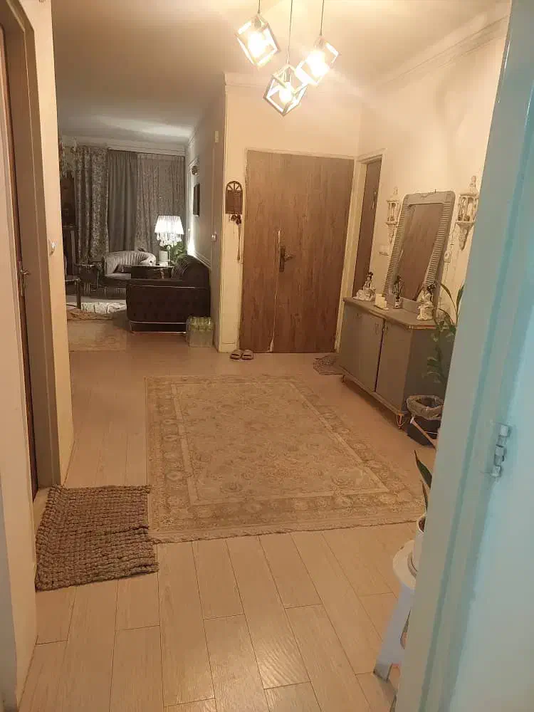 ۱۳۰ متر * طبقه ی اول و دوم موجود * ۱۲ فروردین