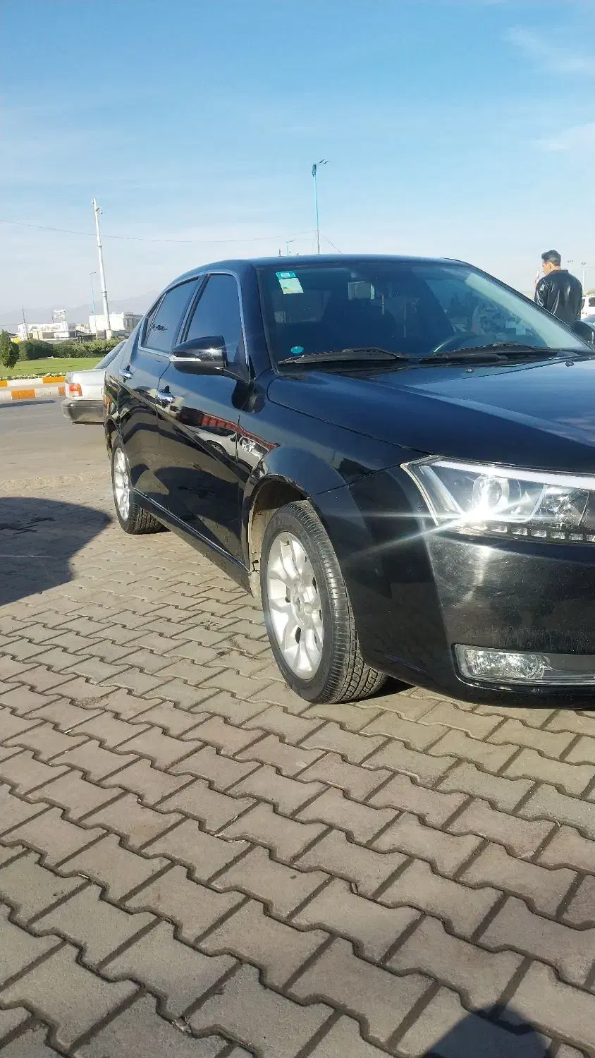 دنا پلاس توربو ۶ دنده ۱۴۰۲|خودرو سواری و وانت|اردبیل, |دیوار