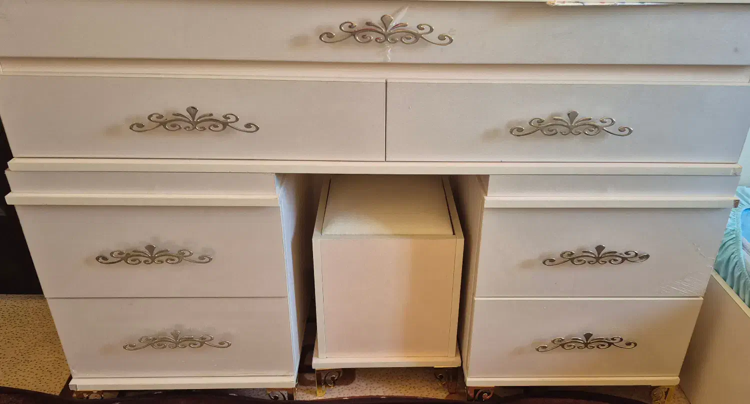 میز آرایشی|بوفه، ویترین، کنسول|شهرکرد, |دیوار