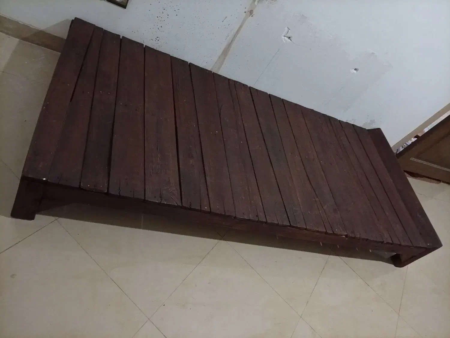 تخت خواب|تخت و سرویس خواب|قم, زنبیل آباد|دیوار