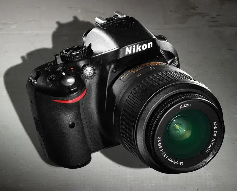 NIKON D5200 18-55|دوربین عکاسی و فیلم‌برداری|مشهد, سناباد|دیوار