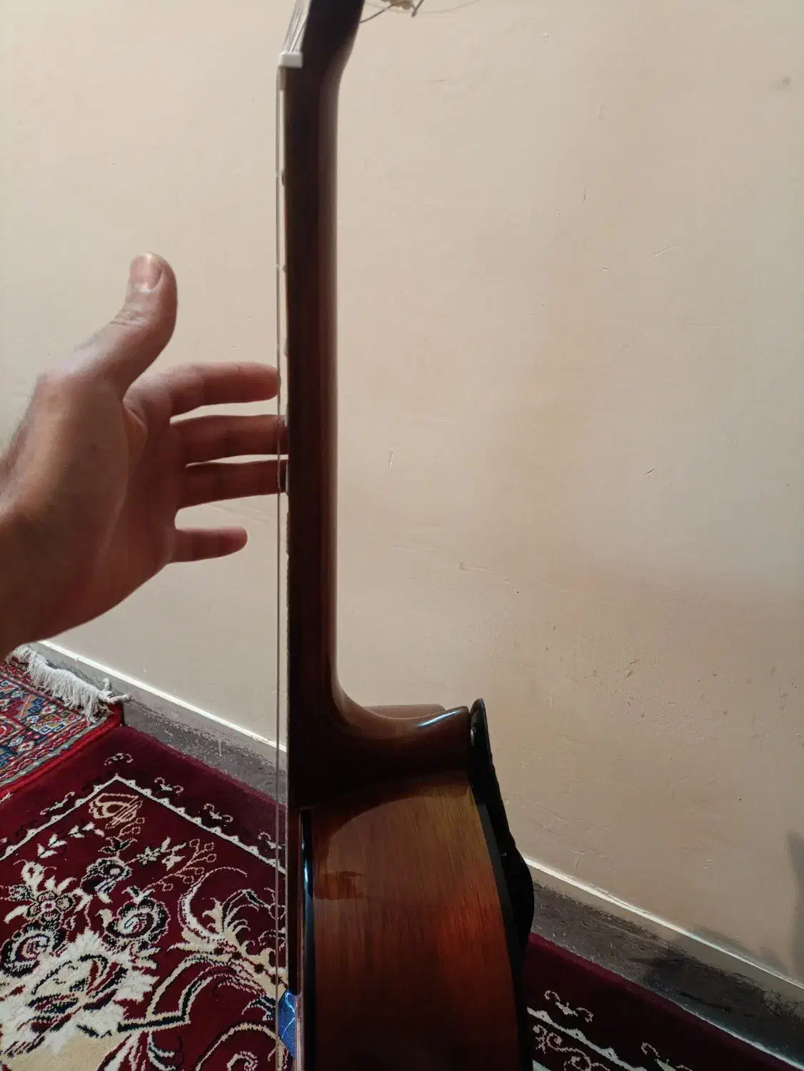 گیتار یاماها c70|گیتار، بیس، امپلیفایر|اراک, |دیوار