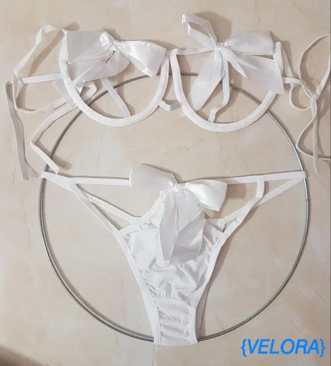 کاستوم پاپیونی|لباس|محمدشهر, شهرک پیام (مهرالبرز)|دیوار