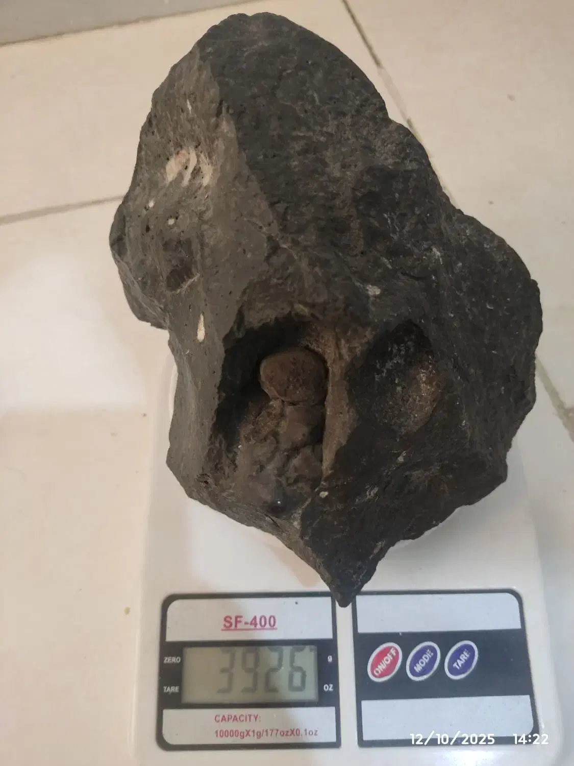 شهاب سنگ کیهانی|جواهرات|دماوند, مسکن مهر گیلاوند|دیوار