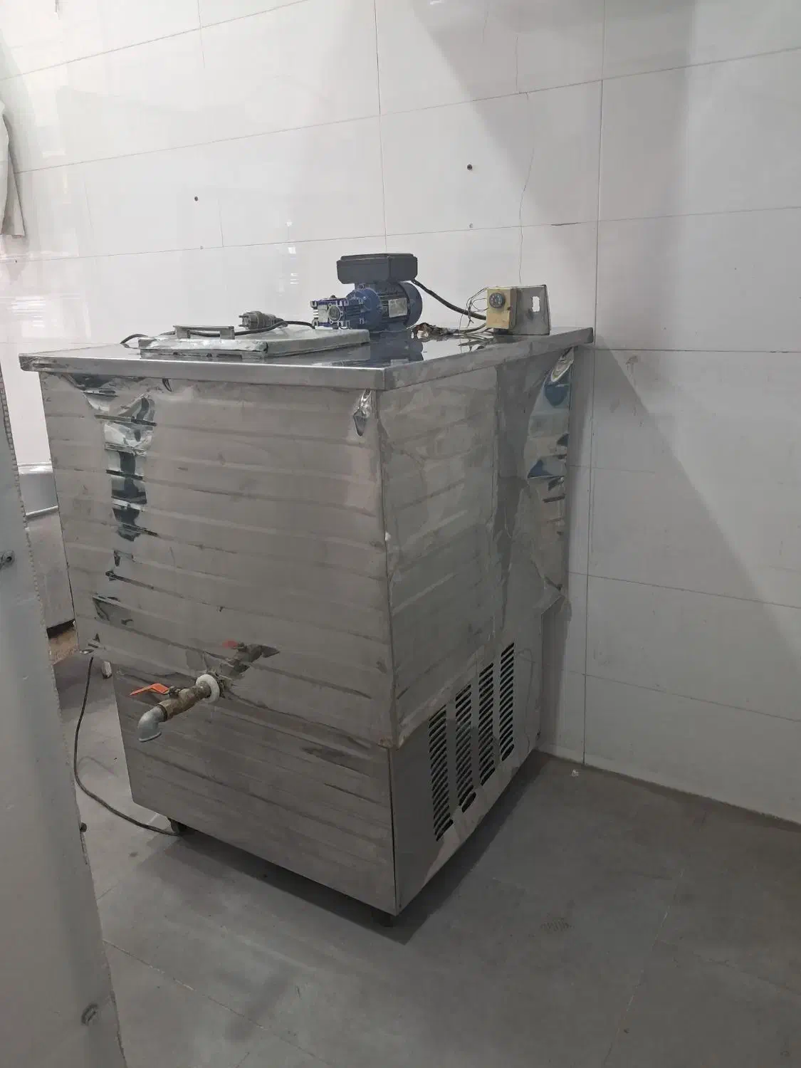 یخچال شیر سردکن ۲۰۰ لیتری|یخچال و فریزر|تربتحیدریه, اندیشه|دیوار