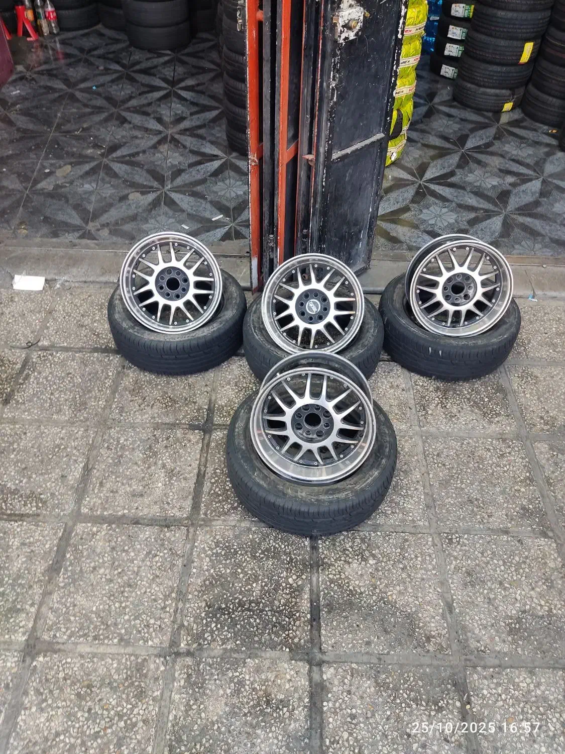 رینگ 15اسپورت|قطعات یدکی و لوازم جانبی|شیراز, انجیر|دیوار