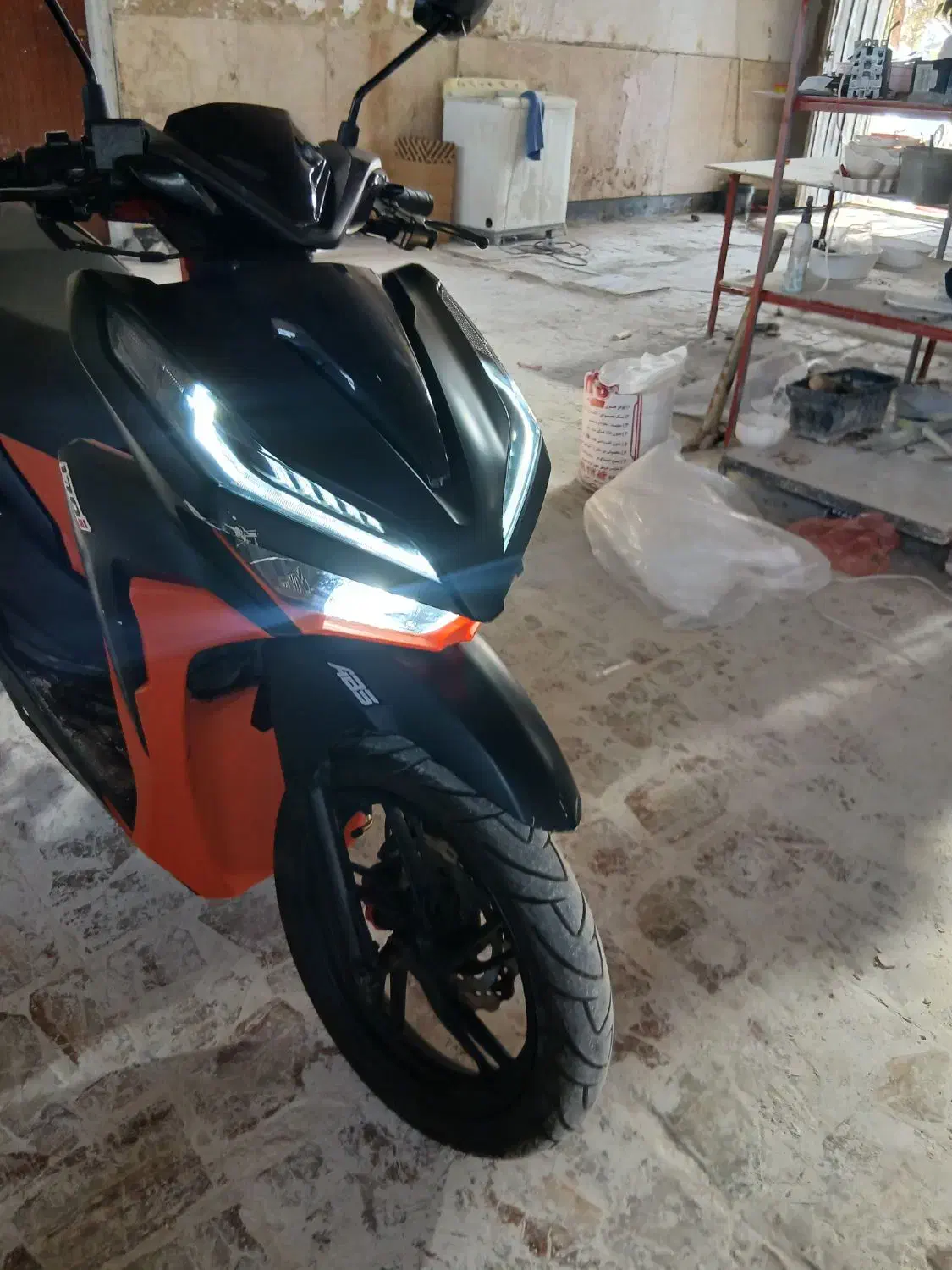 کلیک 170cc|موتورسیکلت|هشتگرد, هشتگرد قدیم|دیوار