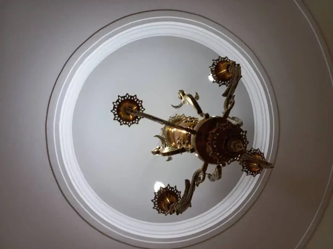 لوستر برنز چهار شاخه|لوستر و چراغ آویز|تهران, سلسبیل شمالی|دیوار