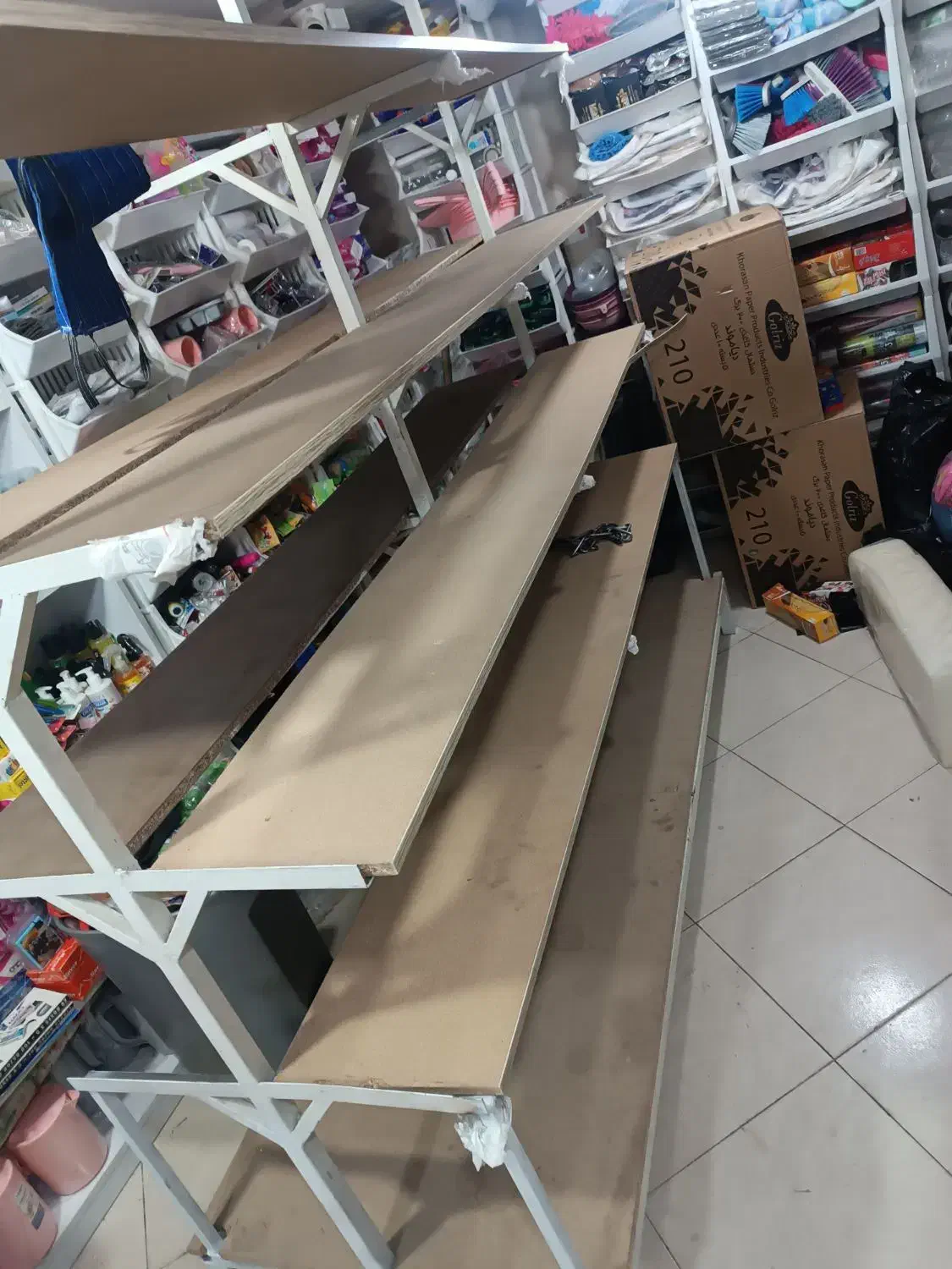 قفسه همراه باکفی نوپان|کتابخانه، شلف، قفسههای دیواری|قم, الوندیه و گذر صادق|دیوار