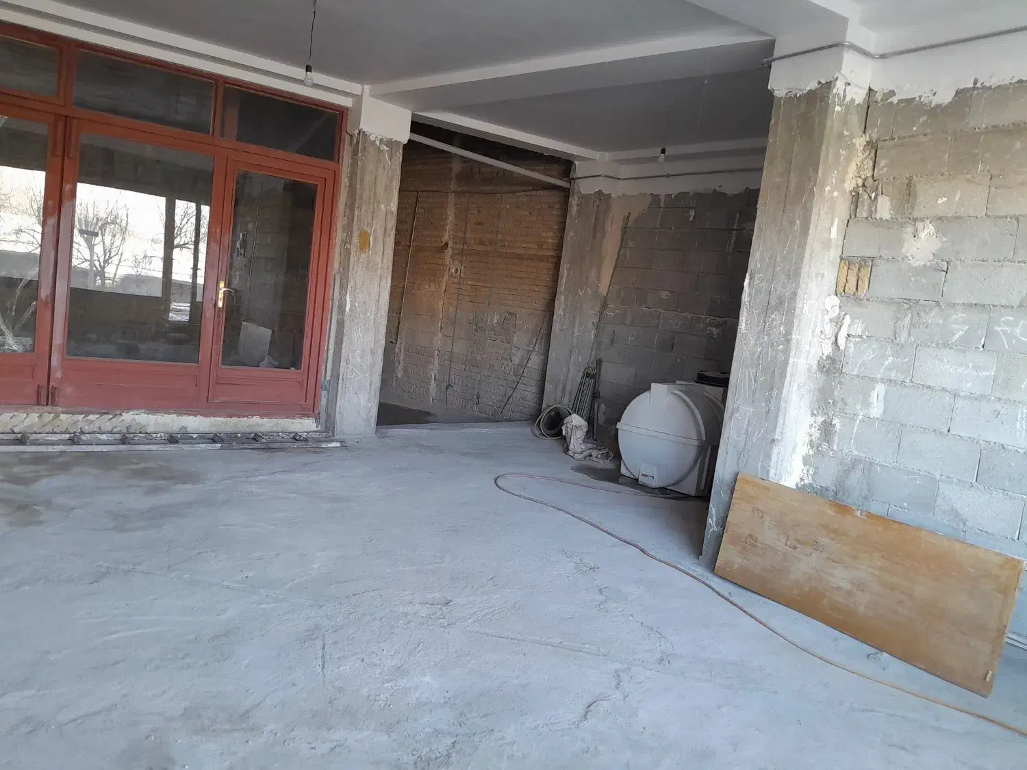 اجاره مغازه ۱۳۰ متری|اجارهٔ مغازه و غرفه|باسمنج, |دیوار