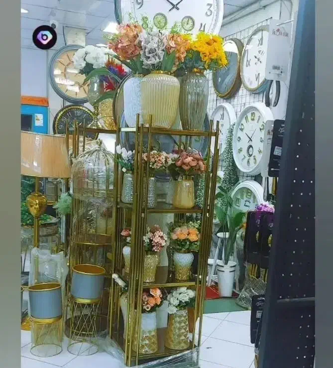 استند پیانویی 4 طبقه طلایی فلزی دکوراتیو|صنایع دستی و سایر لوازم تزئینی|قم, نیروگاه|دیوار