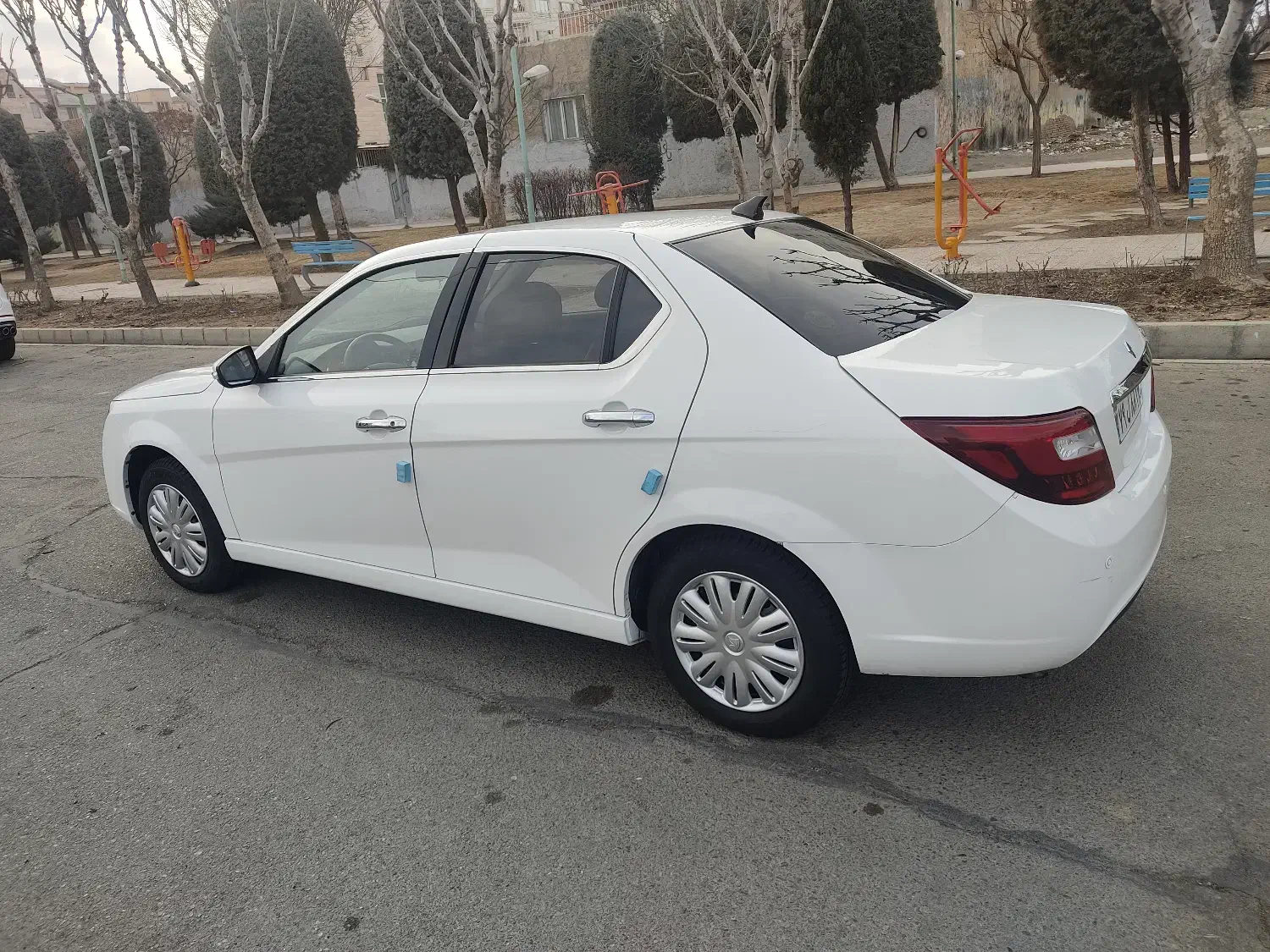 دنا پلاس دنده ای مدل 1402|خودرو سواری و وانت|فردیس, خیام شرقی|دیوار