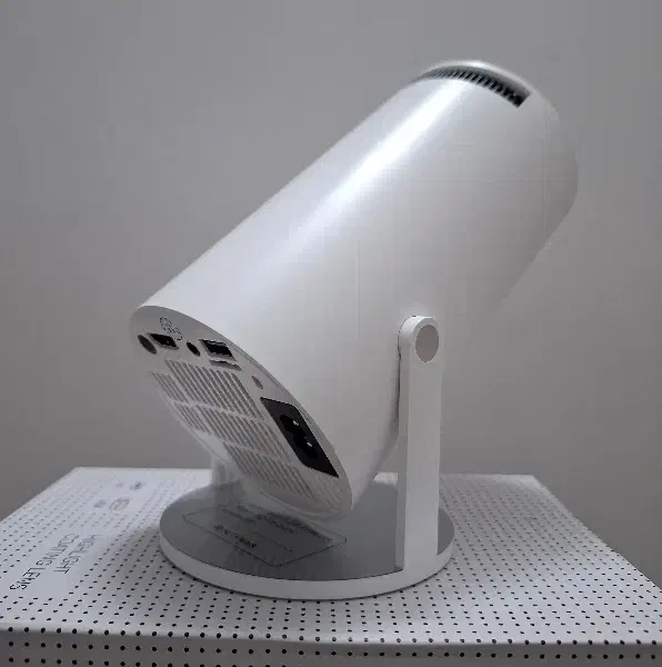 ویدئو پروژکتور|تلویزیون و پروژکتور|کاشان, باغ ماجد|دیوار