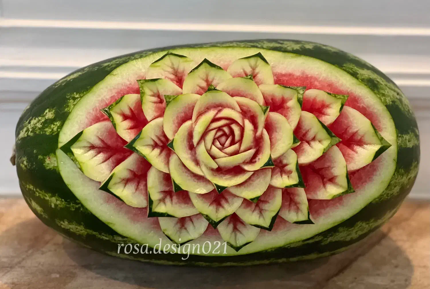 میوه آرایی و حکاکی کدو و هندوانه یلدایی عروس|صنایع دستی و سایر لوازم تزئینی|تهران, افسریه جنوبی|دیوار