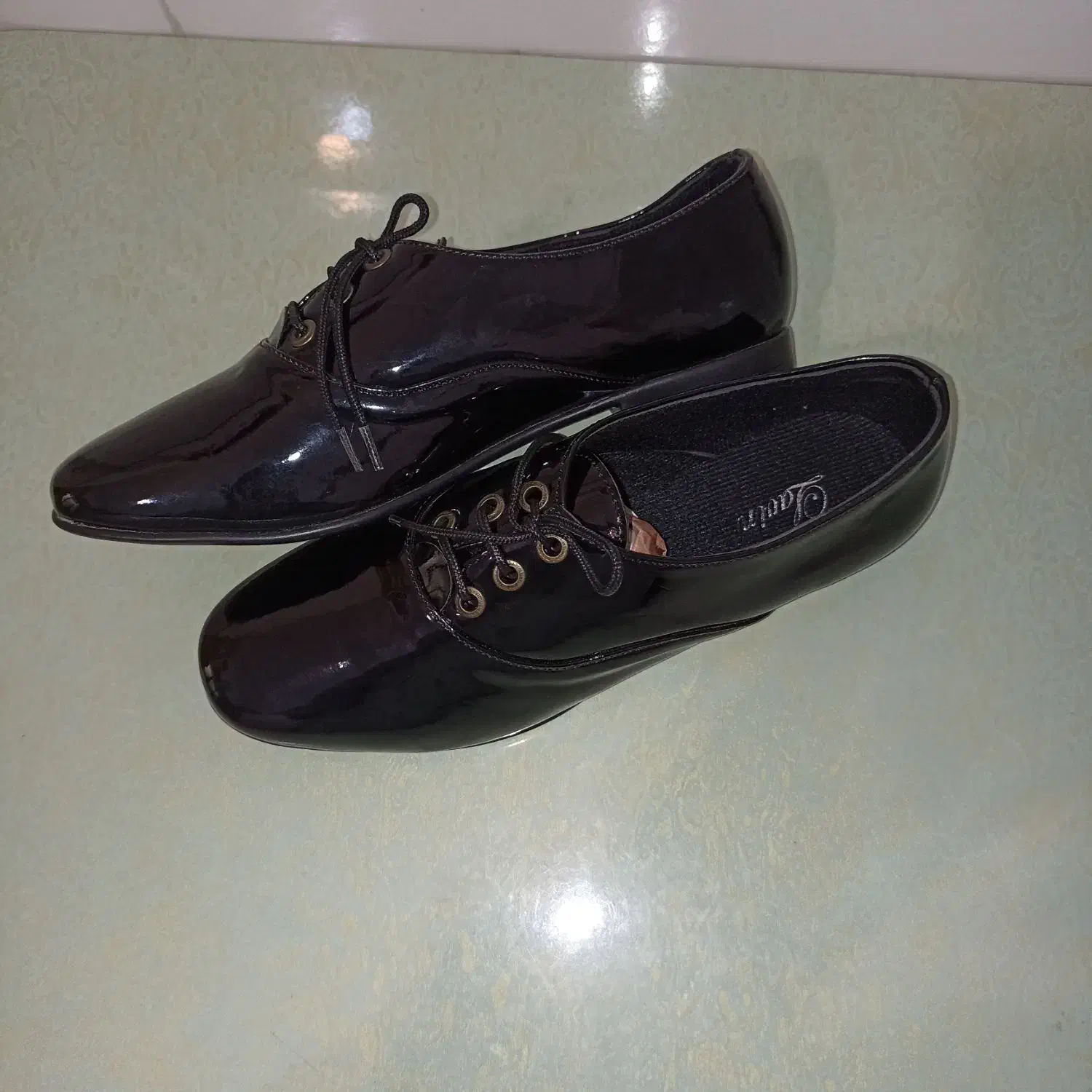 کفش ورنی سایز 39|کیف، کفش، کمربند|قم, خاکفرج|دیوار