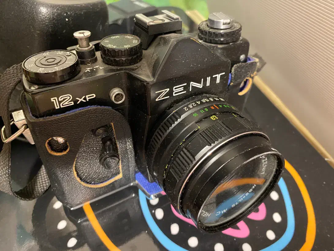 دوربین عکاسی قدیمی و کلکسیونی مشکی ZENIT 12XP|دوربین عکاسی و فیلمبرداری|تهران, آجودانیه|دیوار
