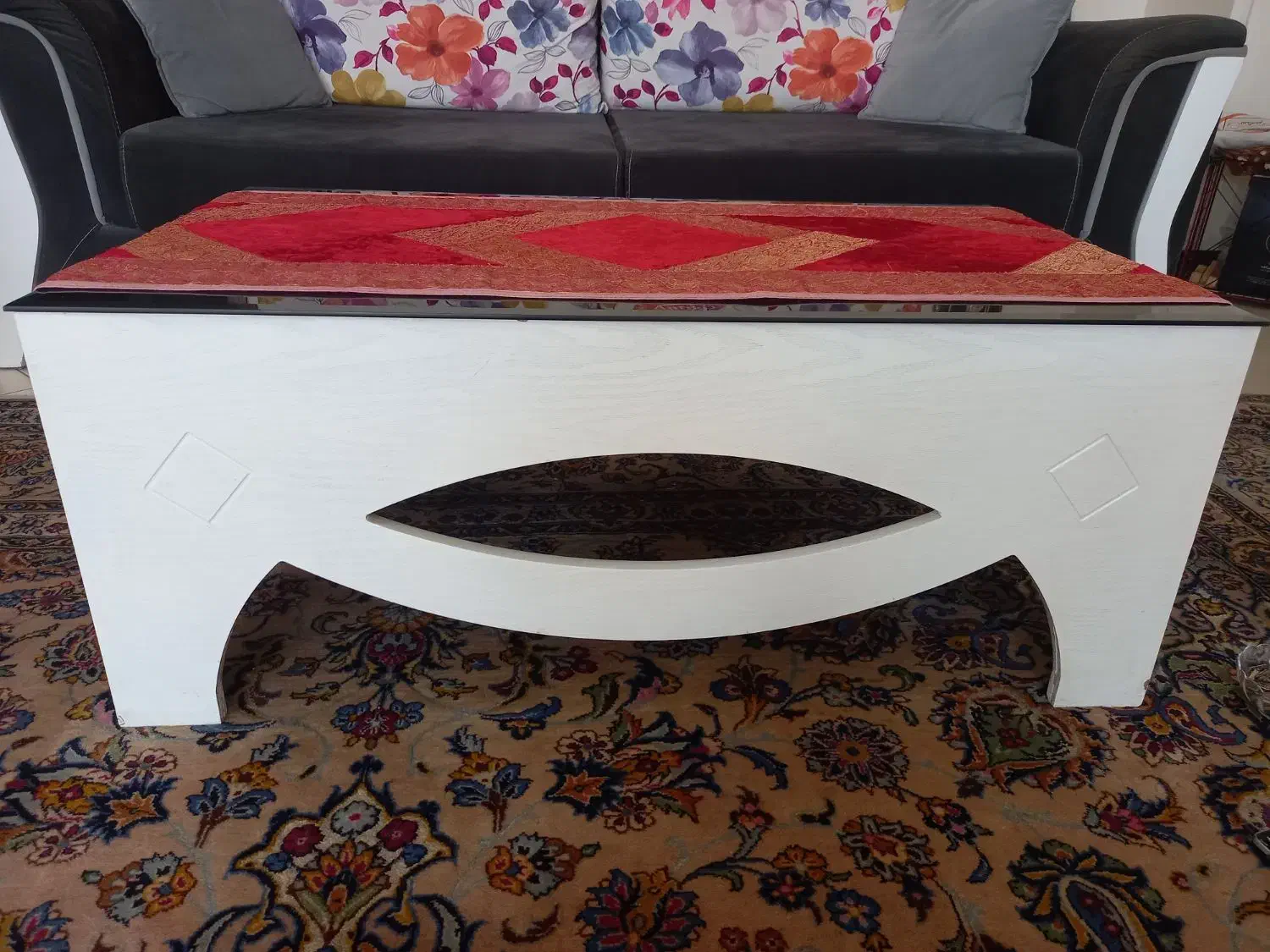 میز جلو مبلی و سه عدد گل میز|مبلمان خانگی و میز عسلی|اصفهان, شهریار|دیوار