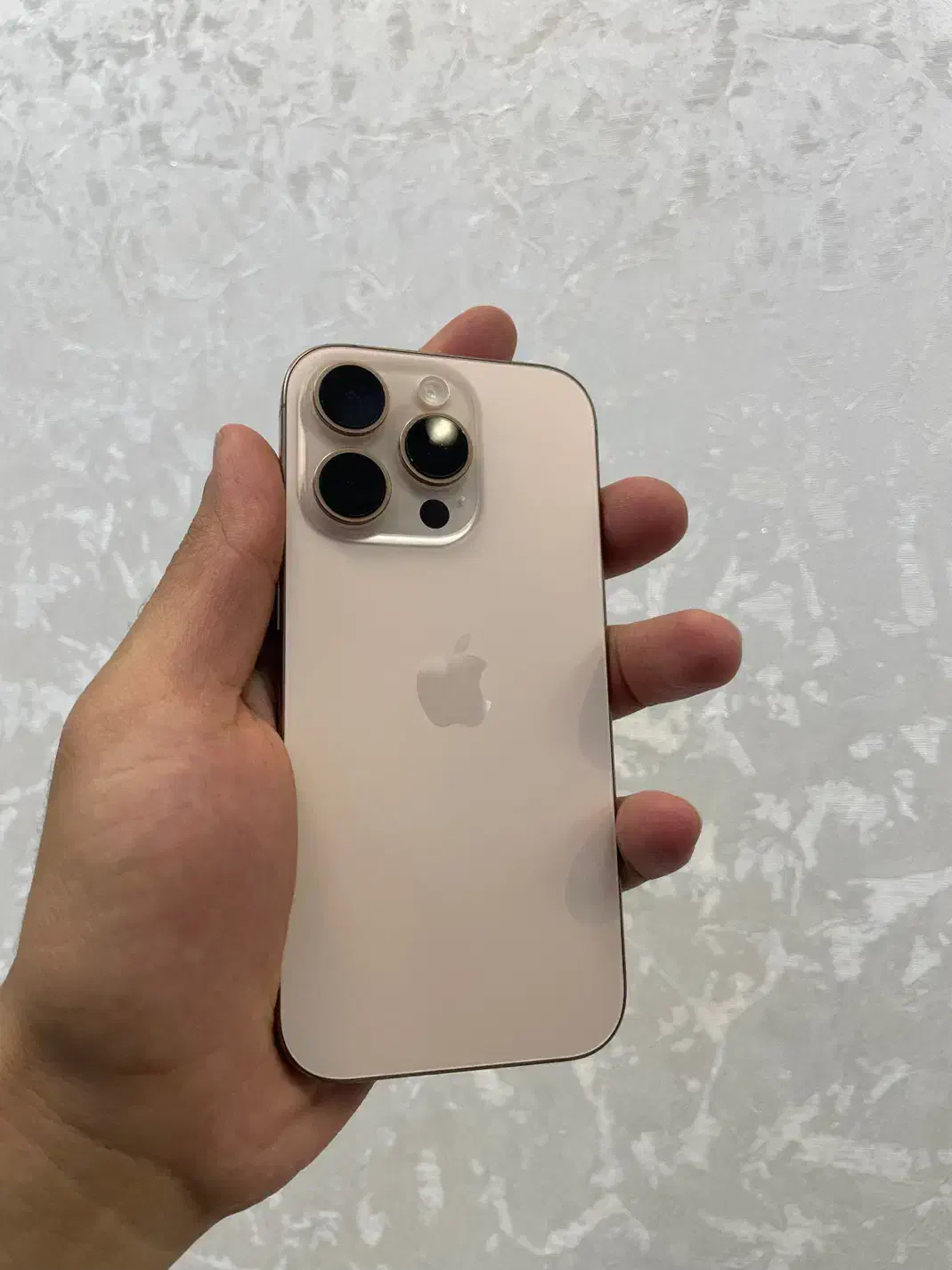 آیفون ۱۶ پرو ۱۲۸ گیگ دو سیم کارت قیمت استثنایی|موبایل|اصفهان, گلزار|دیوار