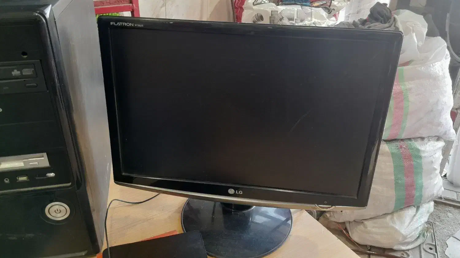 کامپیوتر|رایانه رومیزی|همدان, |دیوار