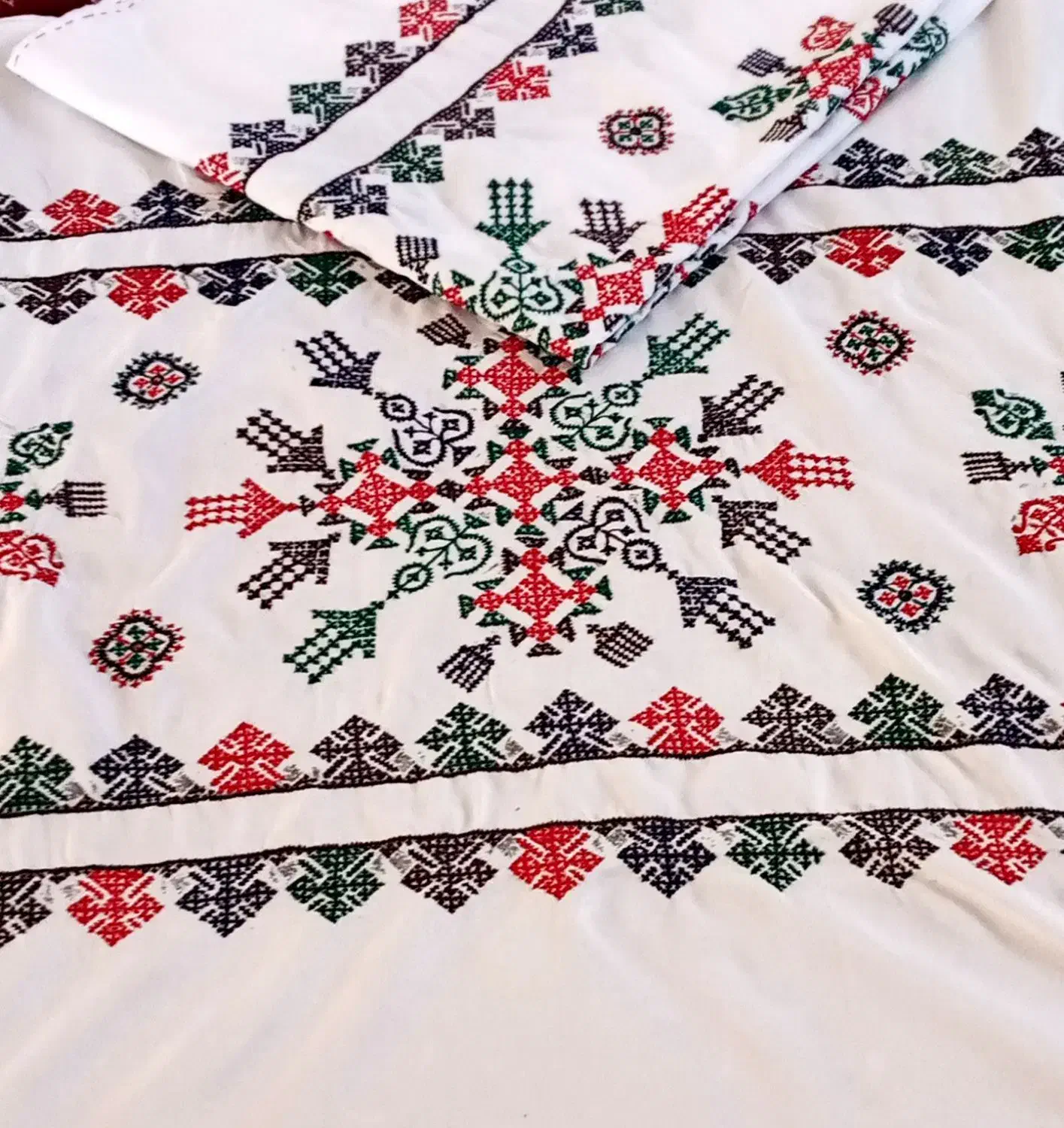 بالش بلوچی|رختخواب، بالش، پتو|بیرجند, |دیوار