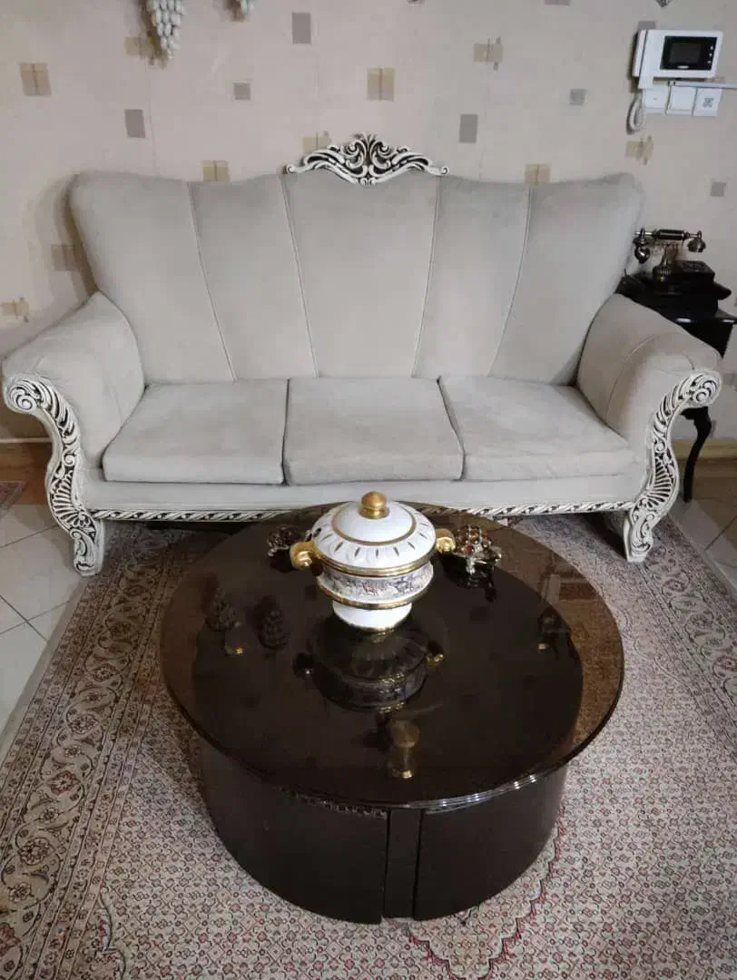 مبل راحتی ۹نفره ۱۰میلیون ومبل استیل۷نفره۸میلیون|مبلمان خانگی و میز عسلی|کرج, گلشهر|دیوار