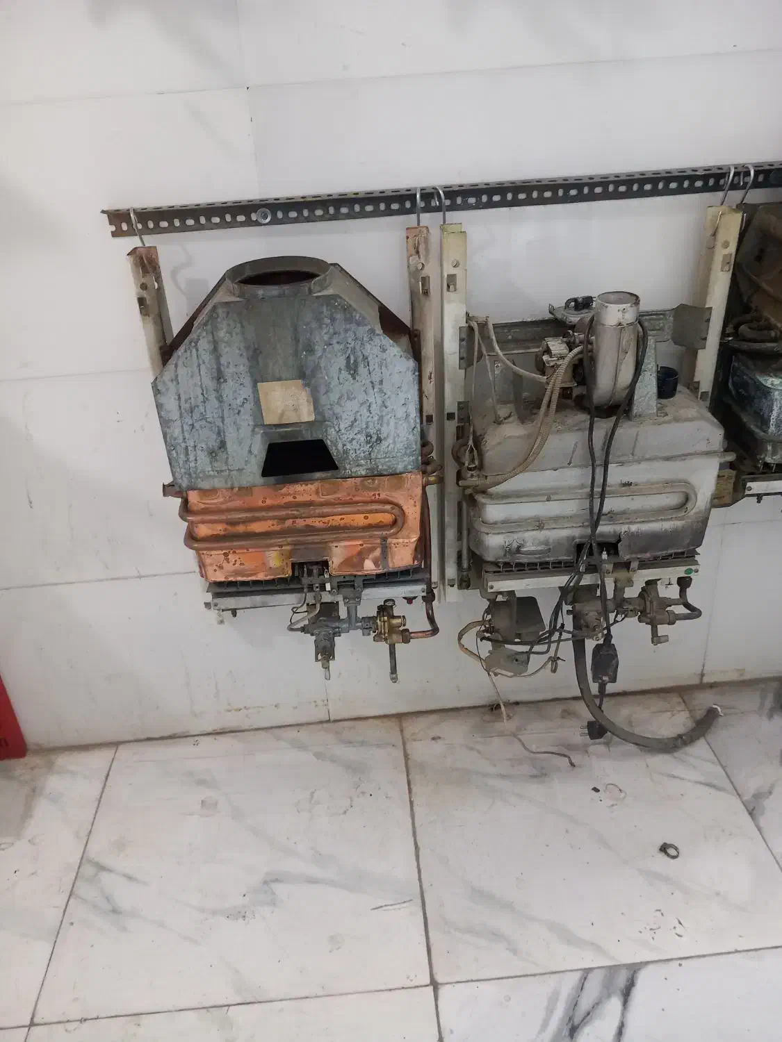 طرح تعویض آبگرمکن دیواری|آبگرمکن، پکیج، شوفاژ|نسیمشهر, |دیوار