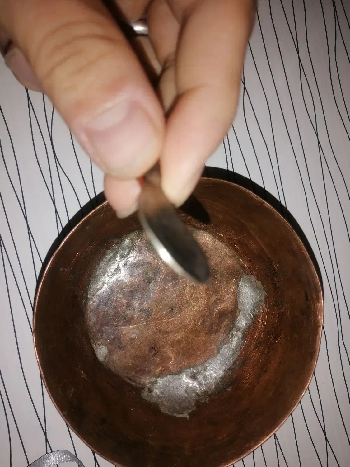 کاسه مسی قدیمی|کلکسیون اشیاء عتیقه|بجنورد, |دیوار