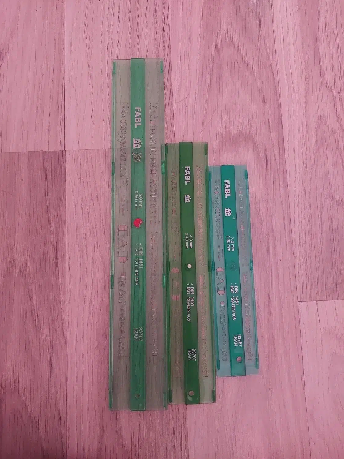 فروش تعدادی لوازم رشته معماری|لوازم التحریر|شیراز, شهرک ایثار|دیوار