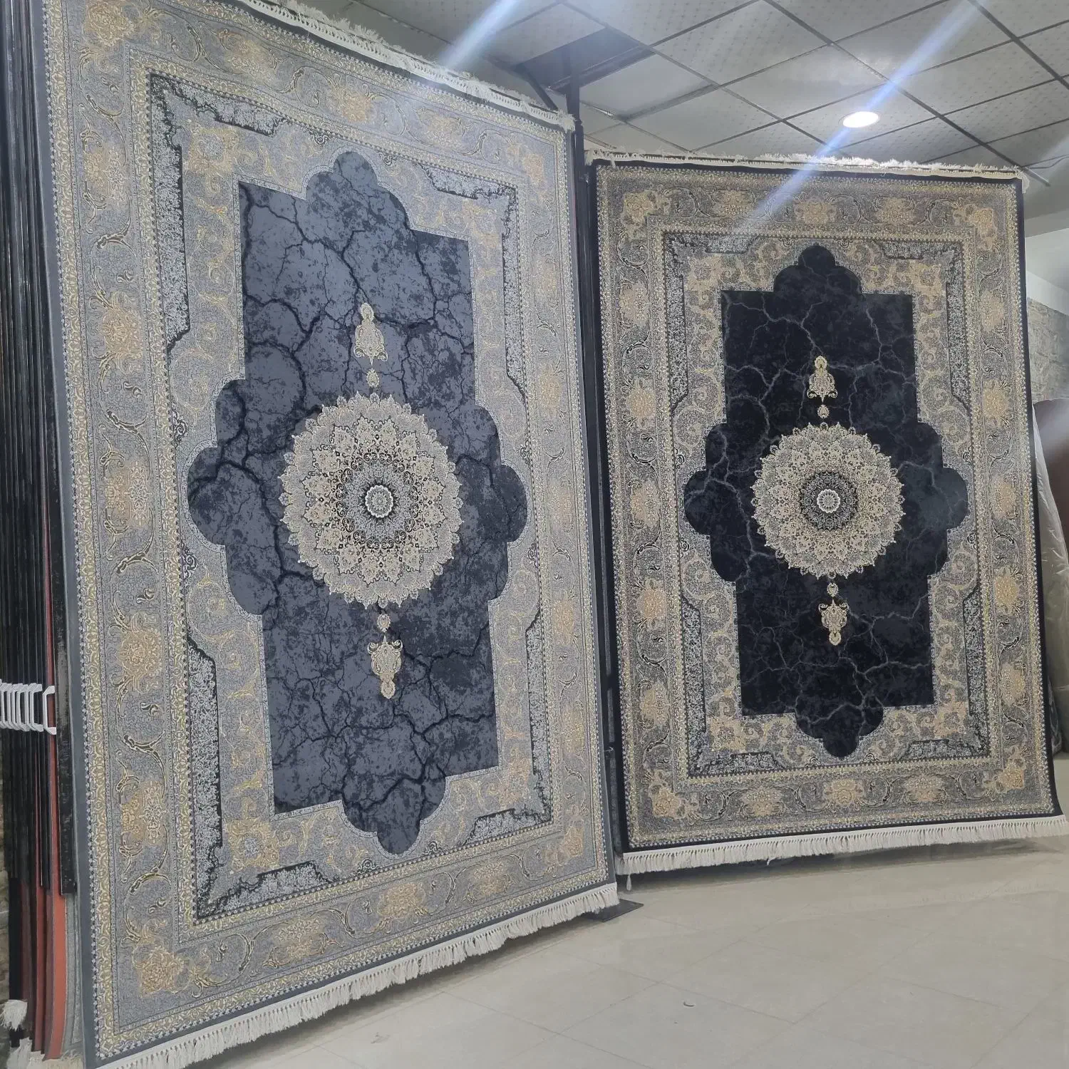 ۹ متری ۷۰۰ شانه|فرش|محمدشهر, همایون ویلا|دیوار