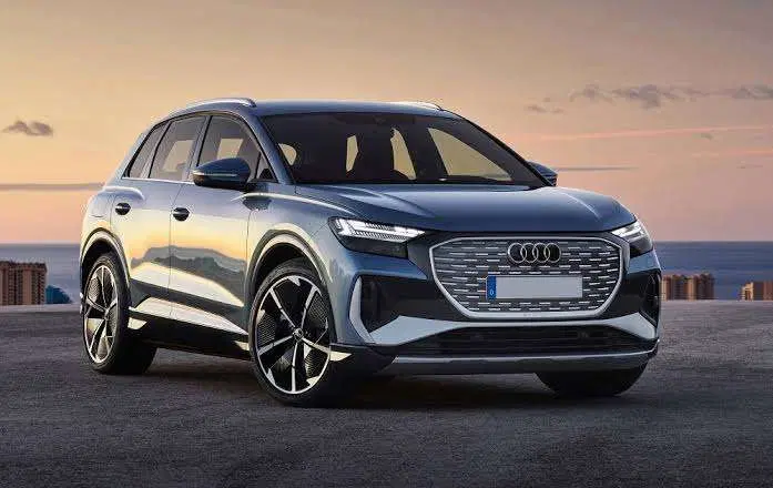 آئودی Q4 /تحویل 45 روز /Audi Q4/دو مرحله پرداخت|خودرو سواری و وانت|تهران, چوب تراش|دیوار