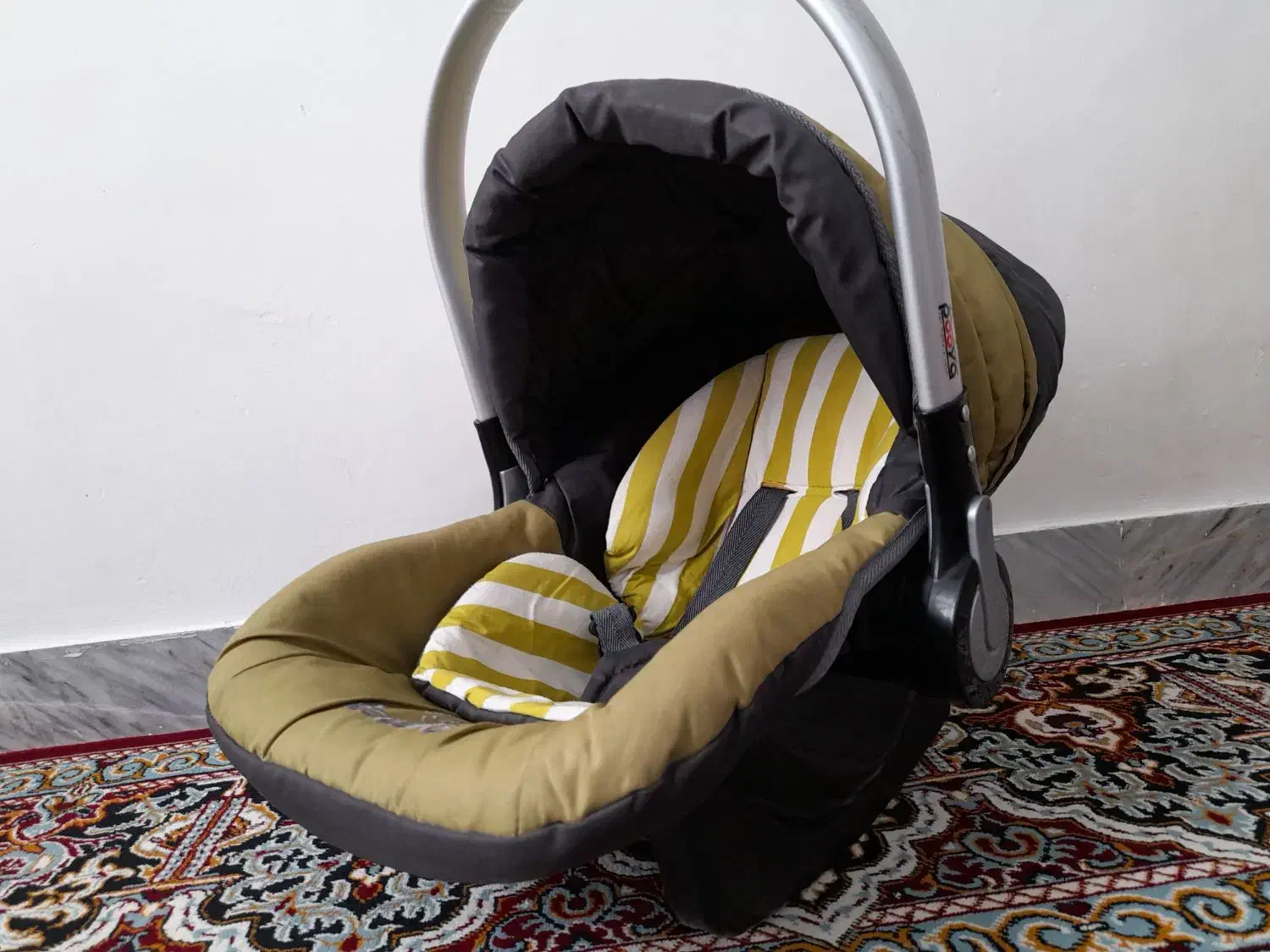 کریر|کالسکه و لوازم جانبی|اسفراین, |دیوار